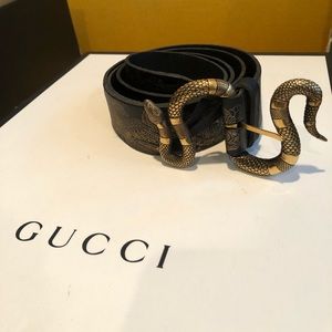 Gucci leather belt with snake buckle